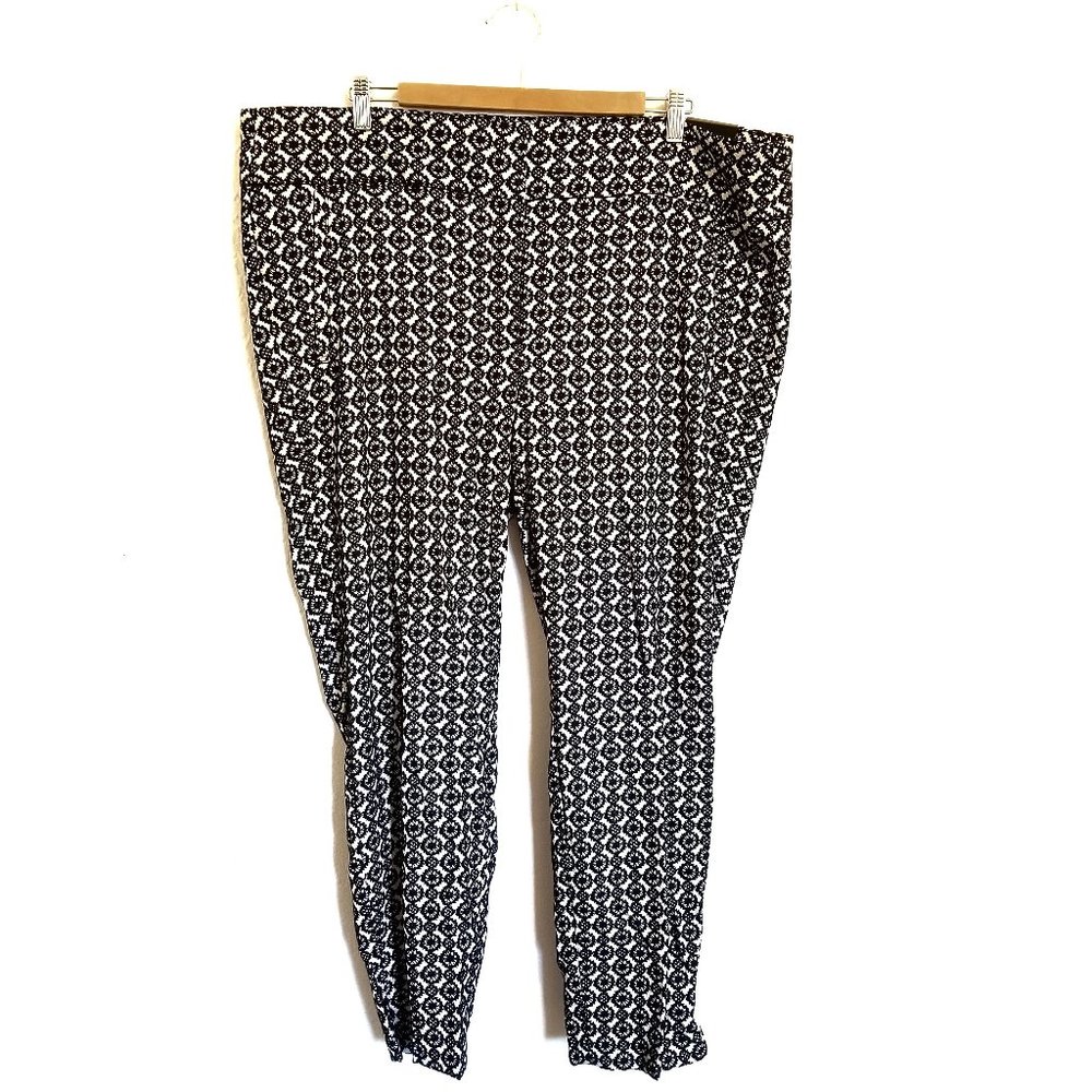 Lane Bryant Sophie Floral Work Cropped Ankle Pants